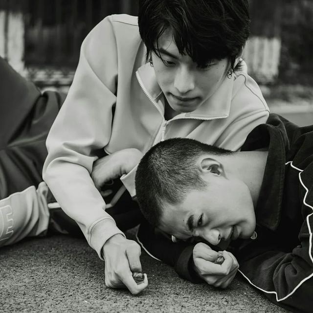 好看的男头，微信头像，好看的男头（好看帅气的个性男头像）