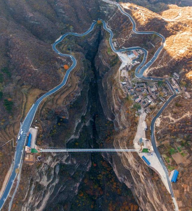 举起手来拍摄地，举起手来拍摄地郭亮村介绍（悬崖上有隐秘古村）