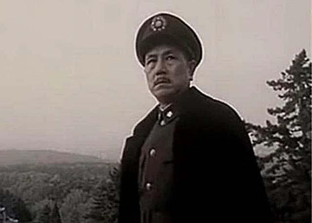姓蒋的名人，姓蒋的名人故事,50字（蒋经国称道：演得很像我父亲）