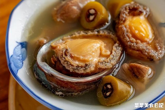 芥末鱿鱼的做法，芥末拌的烤鱿鱼怎么做（烫5秒就上桌，鲜嫩弹牙）