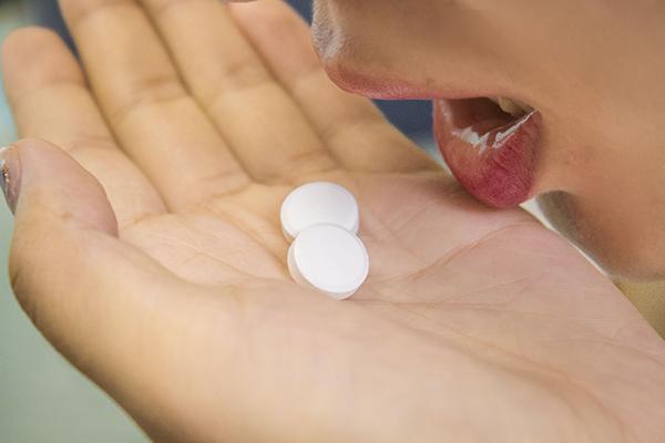 二甲双胍缓释片为啥晚上吃（早晨吃好还是晚上吃好）