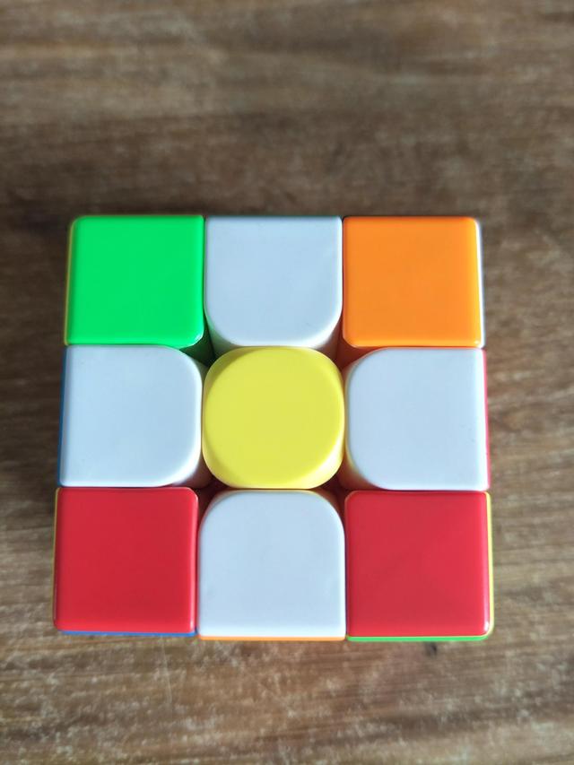 10秒复原三阶魔方，三阶魔方10秒还原教程（不记公式简单易学的三阶魔方复原方法）