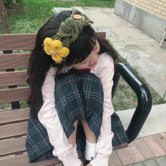 枯燥难过的头像微信，枯燥难过的头像（臭宝，该换微信头像啦）