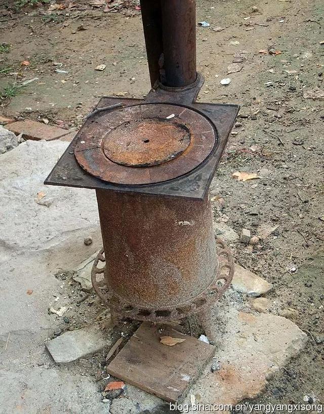 梦见火苗什么预兆，梦见火苗什么预兆呢（我梦见了农村的土炉子）