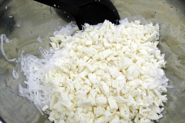 萝卜丸子的正宗做法和配方，萝卜丸子的做法及配方（面粉淀粉都别放）