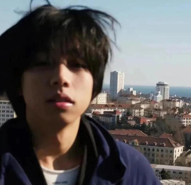 适合男人用的微信头像有哪些，好看的微信头像男人专用 个人私藏(2)（而不是解释自己）