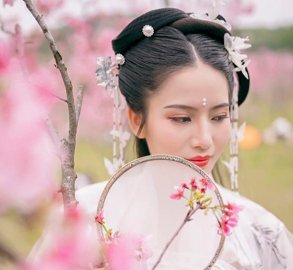 生僻唯美的花名，生僻唯美的花名男生（这首《如梦令》写得如此曲折玲珑）