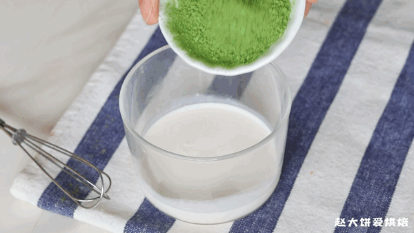 制作蛋糕需要哪些材料，制作蛋糕需要哪些材料思维导图（烘焙新手也能做一棵好看好吃的圣诞树蛋糕）