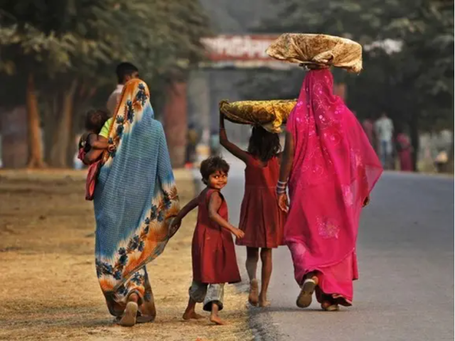 印度女性的社会问题，印度女性的社会问题纪录片（为何印度女性处境仍如此凄惨）