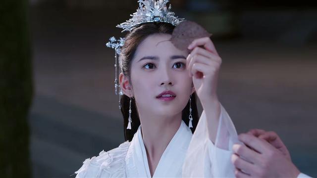 陈钰琪家境不简单，陈钰琪家境怎么回事（唐嫣这么用心捧）