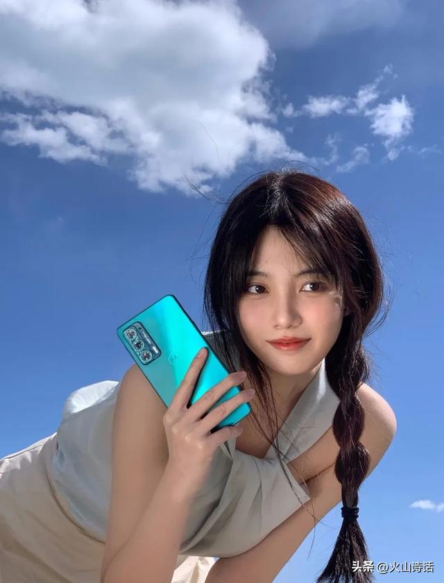 学院风裙子这么搭配秒变校园女神，学院风格裙子（还记得你的初恋吗）