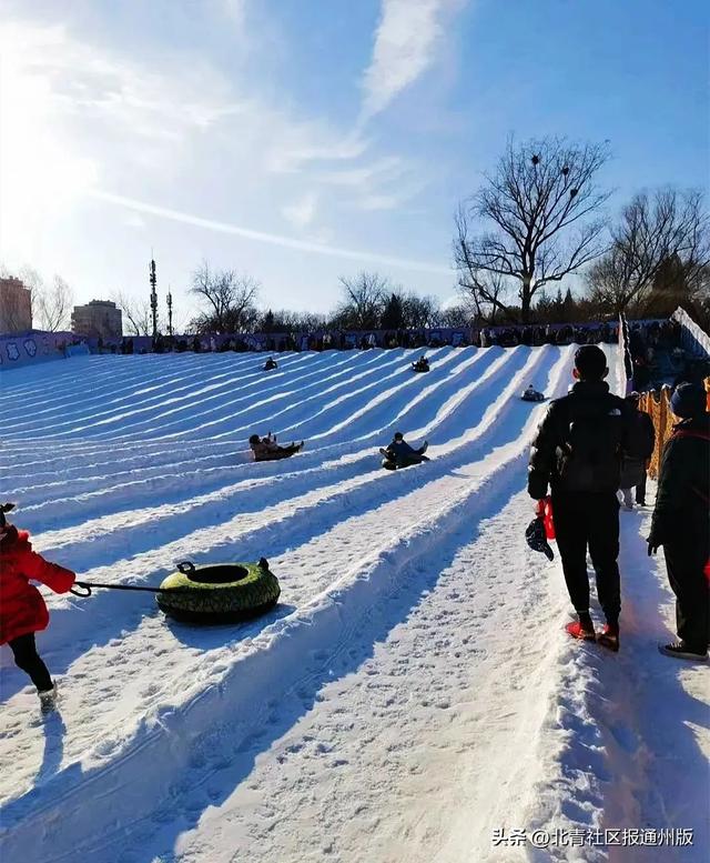 北京晚上好玩的地方，北京晚上适合去哪玩（逛庙会、看冰灯、玩雪季...在北京过年会玩的都来这里了）