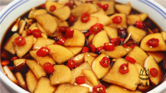 怎样做萝卜酸好吃又脆，怎么做酸胡萝卜好吃又脆（腌萝卜别用盐杀水）