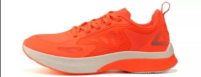 安踏跑鞋排行榜前十名，安踏篮球鞋排行榜前十名（近期人气跑鞋TOP10大公开）