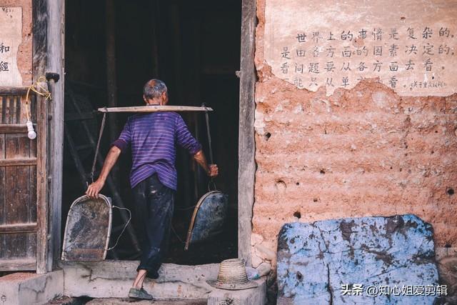 给老人买什么礼物好，给老年人买什么礼物好（80岁老人过寿最好送下面这10种礼物）