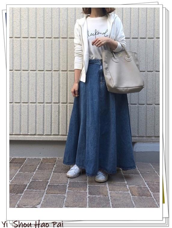 牛仔半身裙搭配什么上衣好看，牛仔半身裙搭配什么上衣好看春季（牛仔半身裙的春季搭配28例）