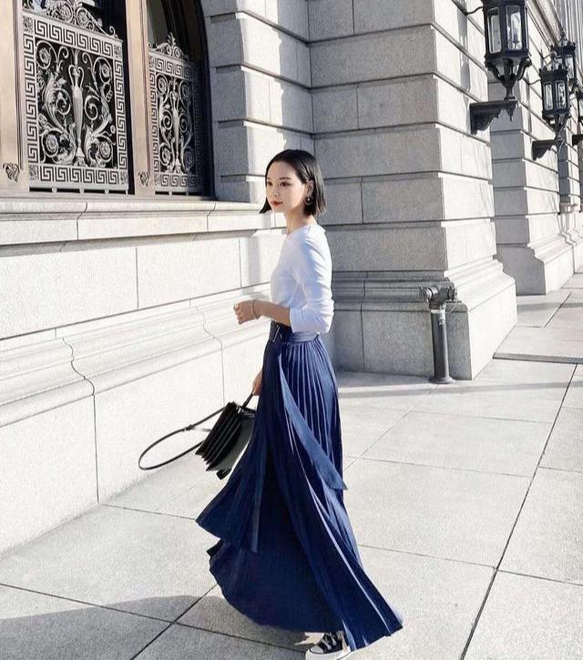 女生极简风穿搭图片，什么是极简风穿搭（让你轻松提升品位）