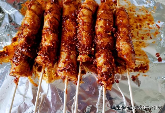 烤面筋的制作方法，微波炉烧烤面筋的制作方法（想吃街边烤面筋的不用出去买）