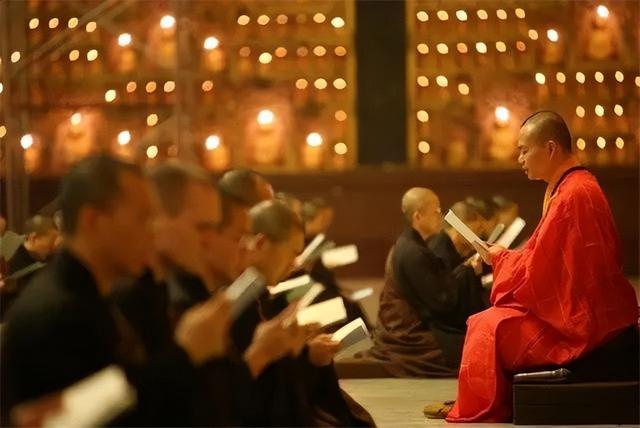 烧一根香和三根香的区别，烧一根香和三根香的区别图片（为何一定要烧三根香）