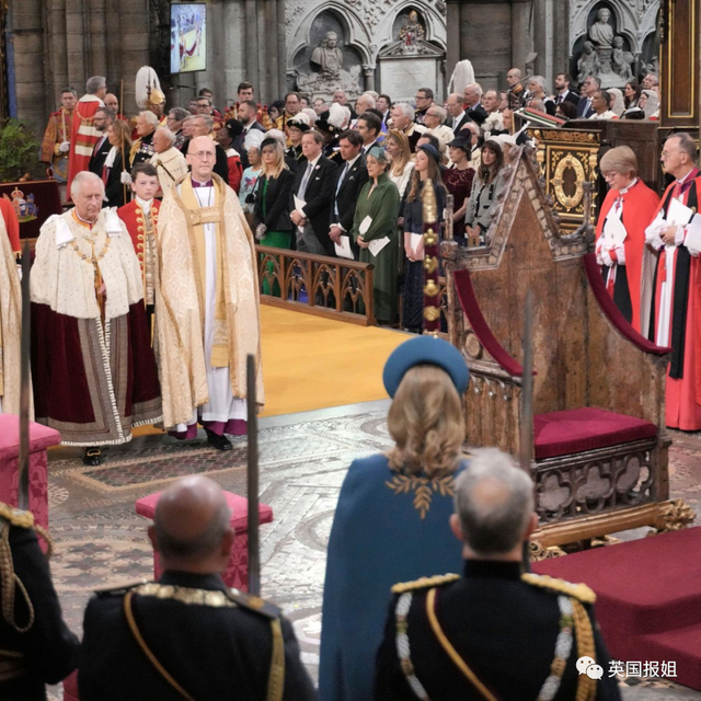 英国现任国王是谁，英国新任国王查尔斯简介（“70年太子”终于加冕成英国国王）