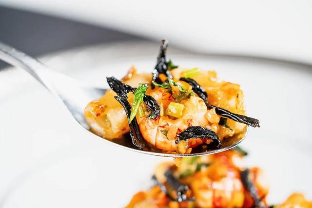 干巴菌怎么炒，干巴菌怎么炒不苦（这9道极致鲜味，错过再等1年）