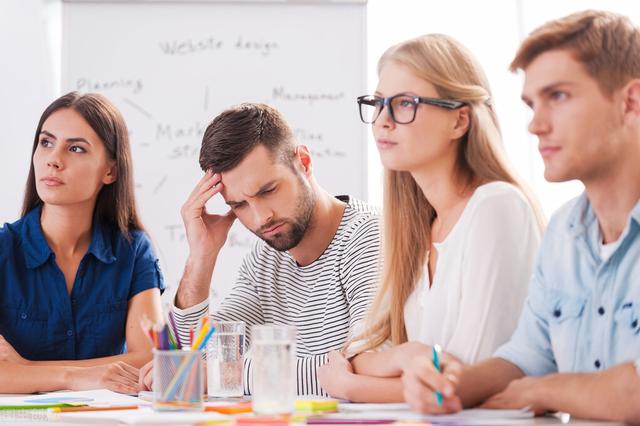 专科生可以直接报考研究生吗，大专可以直接考研究生么（专科生有没有资格考研究生）