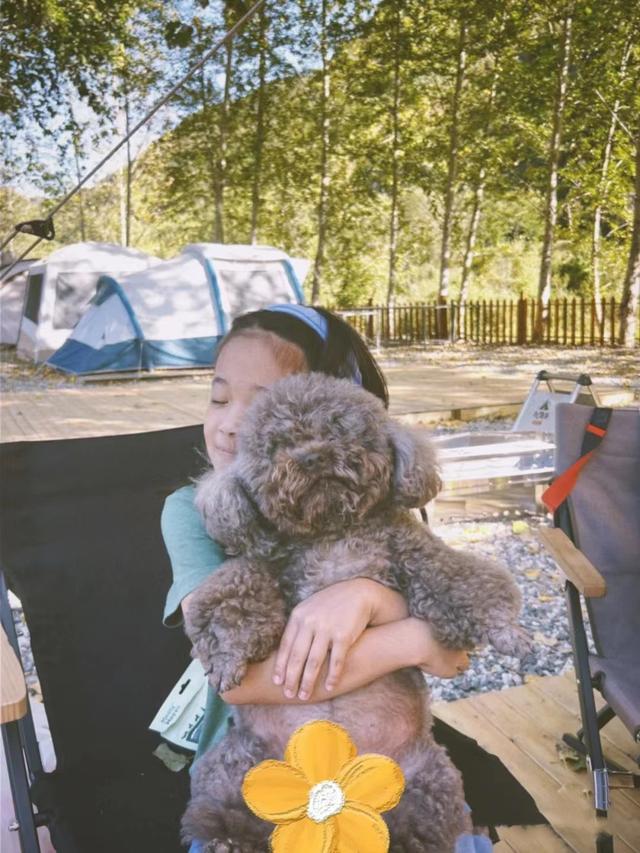 梅婷鄢颇有孩子吗，9岁女儿继承其美貌