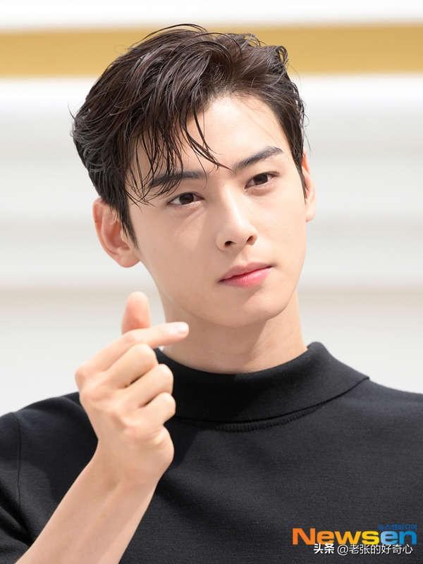 韩国著名男演员，韩国十大巅峰演技演员（国外网站评选的2023年韩流帅气男明星排行榜）