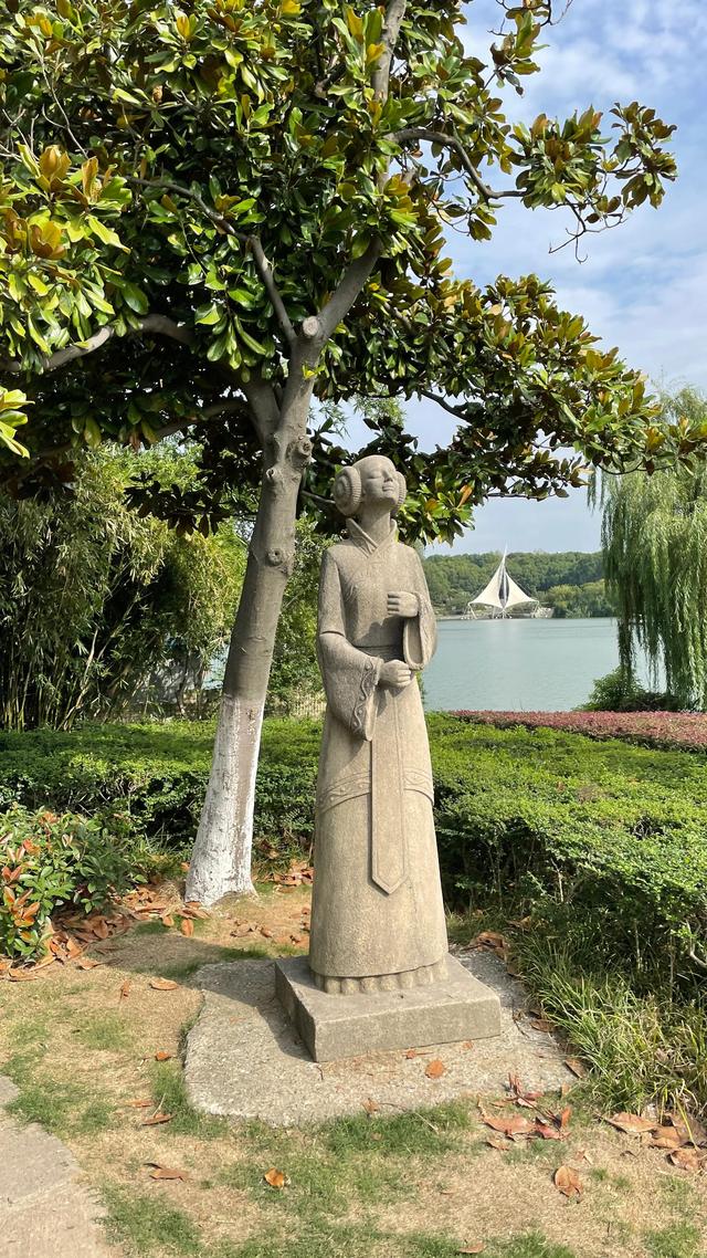 上海到青岛多远，上海到青岛的路程（上海青岛往返1400公里全程无高速沿途城市蜻蜓点水游）