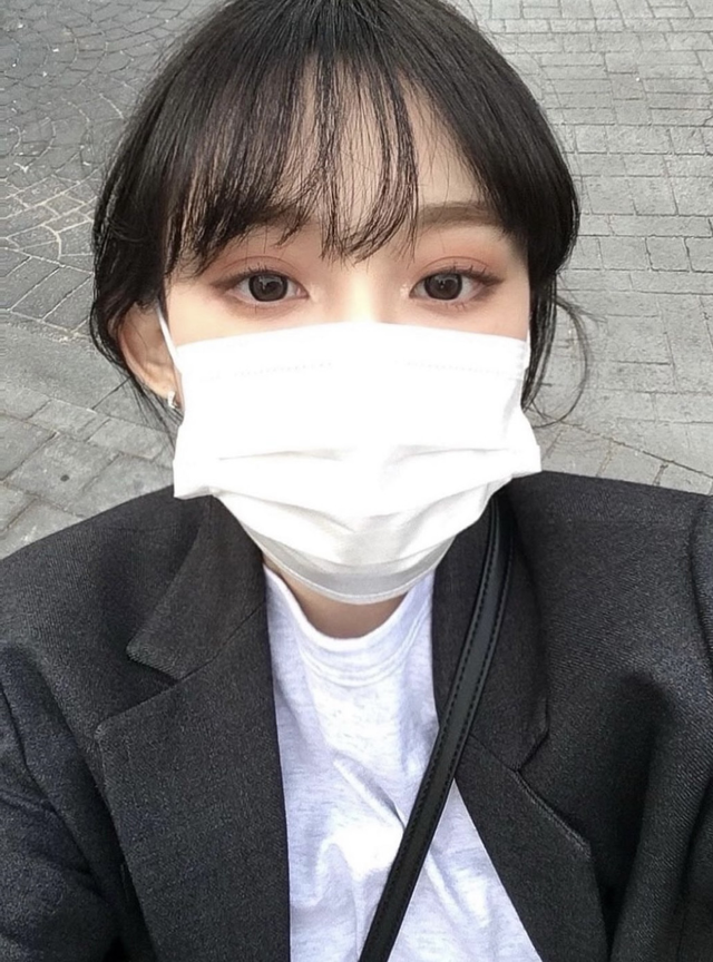 厚刘海怎么变空气刘海，厚刘海怎样变成空气刘海（减龄16岁？只有齐刘海做得到）