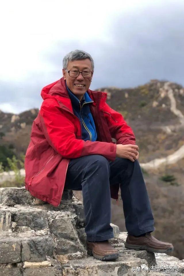 敬仰与景仰的区别，景仰与仰慕的区别（莫论长城—做一位真正的长城人）