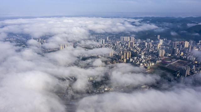 恩施几月份去旅游最好，恩施旅游什么时候最佳（适合七八月旅行的８座小城）