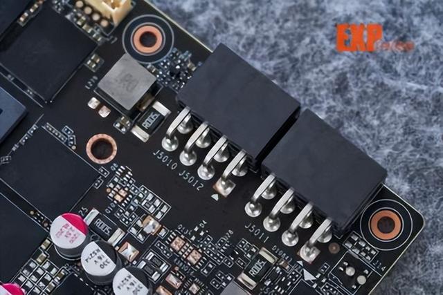 索泰显卡怎么样，索泰显卡能买吗（AMP月白GOC显卡评测）