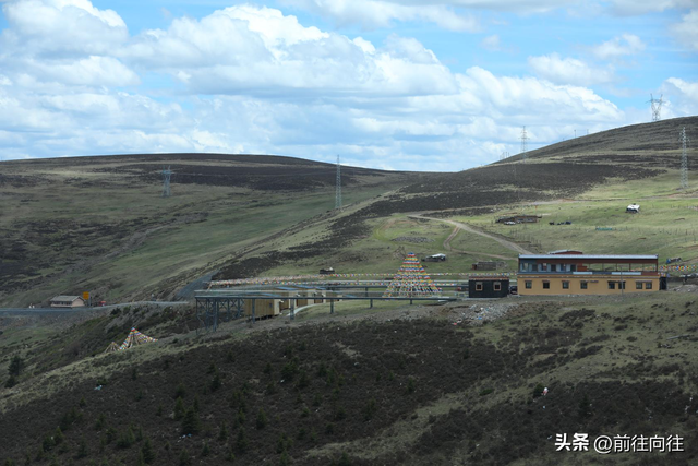 墨石公园属于哪个县城，墨石公园简介（必驾木格措墨石公园圣地理塘）