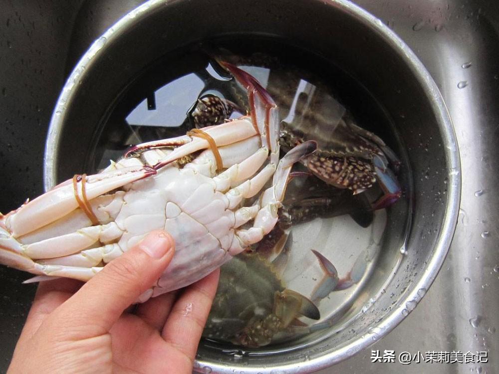教你如何挑选肥美的梭子蟹，教你如何挑选肥美的梭子蟹图片（别只会看大小和捏蟹脚）