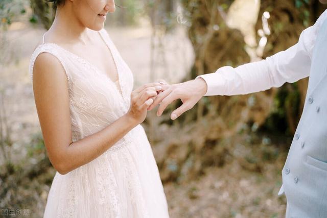 被一个女人拉黑意味着什么，女生把你拉黑说明什么（电话被老婆拉黑了）