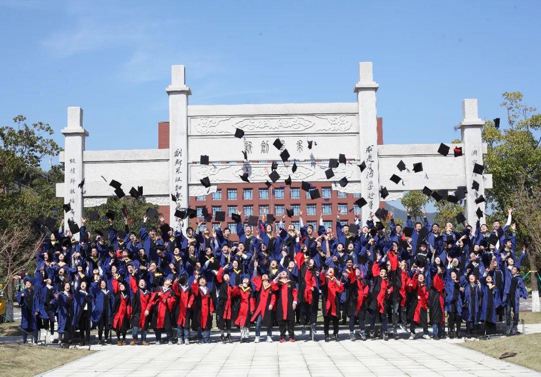 浙江大学主校区(浙江大学各个校区简介)