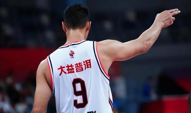 打篮球怎样稳住投篮的手型，打篮球怎样稳住投篮的手型图片（正负值+21队内最高）