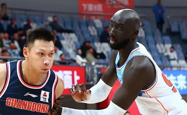 法尔巅峰数据，球队接触前NBA著名中锋考辛斯