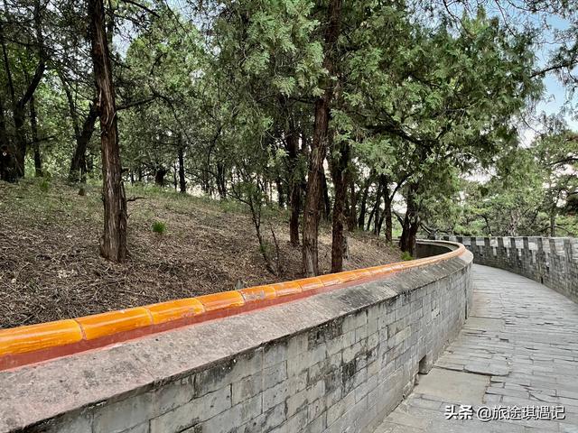 东陵是谁的陵墓，清东陵有多少个陵墓（雍正为何要新建清西陵）