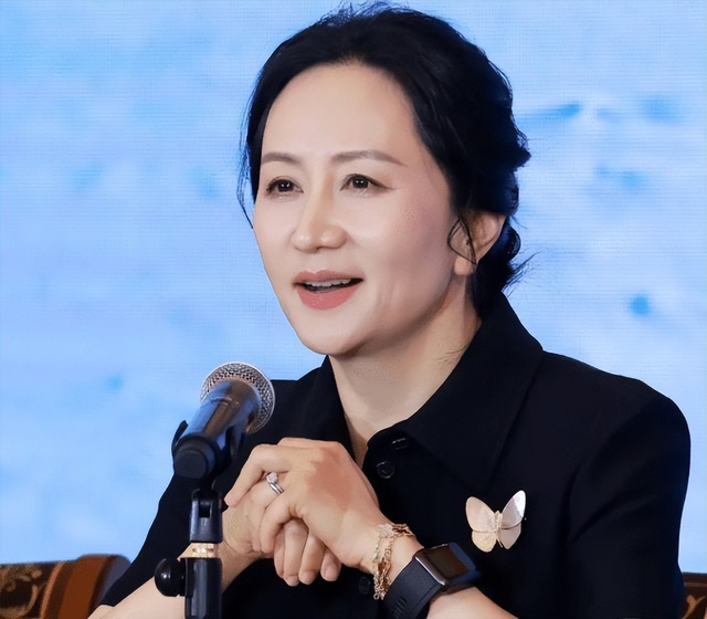 服装颜色搭配的技巧，服装服饰颜色搭配技巧（“配色”才是决定高级、优雅的关键）