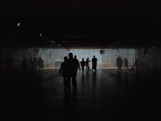 晚安的意思是:晚上我不在你给我安分点，微信头像，晚安的意思是:晚上我不在你给我安分点（〖比较拽比较野的搞笑文案〗）