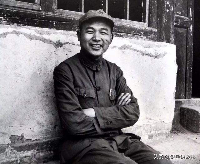 中国最高军事长官，中国军人最高等级（开国十大将的职务谁最高）