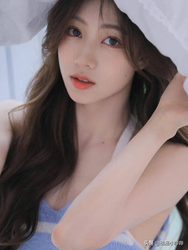 今日系列动漫女头 樱岛麻衣，微信头像，今日系列动漫女头 樱岛麻衣（这审美在二次元早被玩腻了）