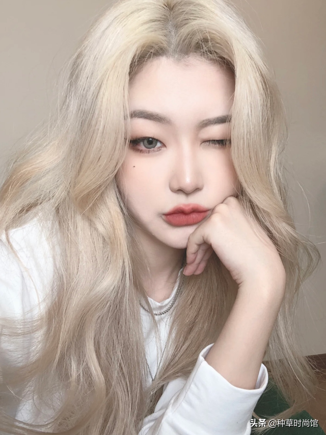 发色女头，微信头像，发色女头（2022最火的“发色模板”）