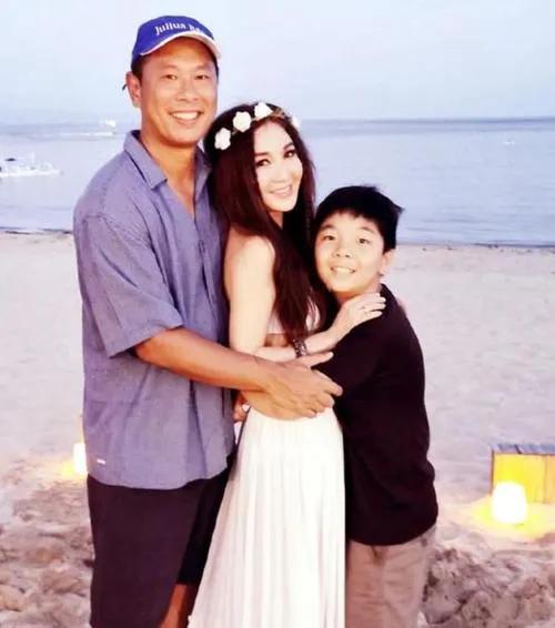 香港女明星名字，av女星名字大全（拍过“风月片”的九位港台女明星）