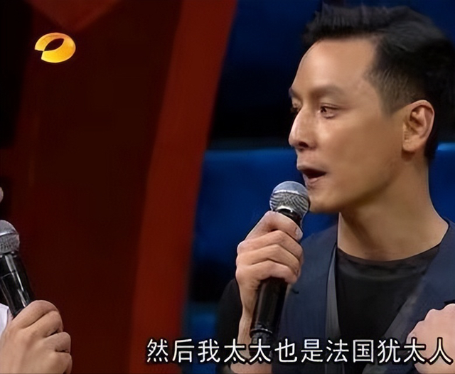 吴彦祖一家三口走红毯！9岁混血女儿染红发，爸爸透露已打了耳洞