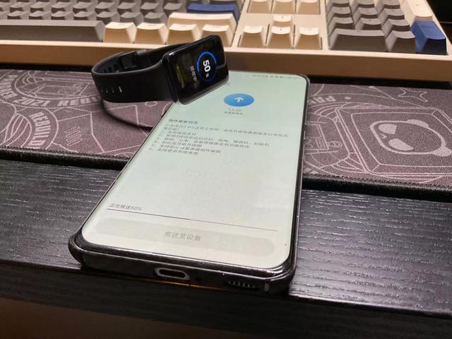 小米手环怎么开机呀，小米手环怎么用开机（Pro一周使用体验）