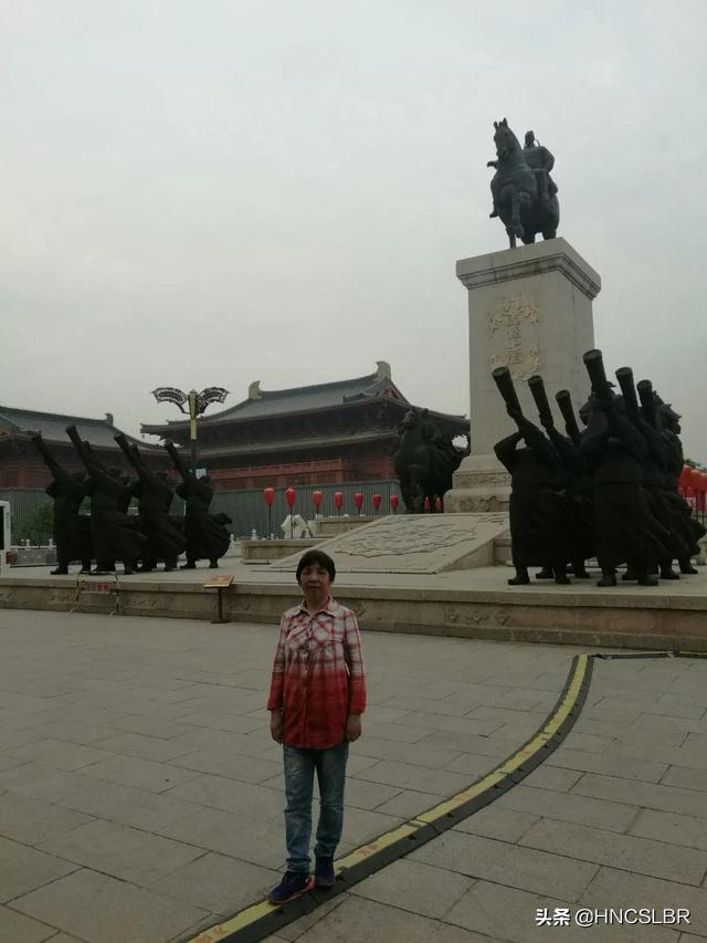 大唐不夜城简介，西安大唐不夜城简介（西安大唐不夜城）