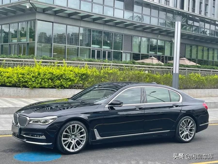 宝马轿车系列(奔驰c二手报价)